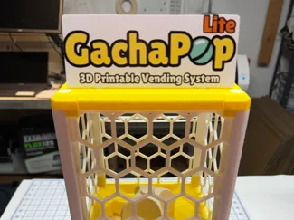 Top mounted sign holder for the GachaPop Lite