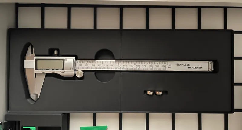 200mm Caliper Gridfinity 3 x 8