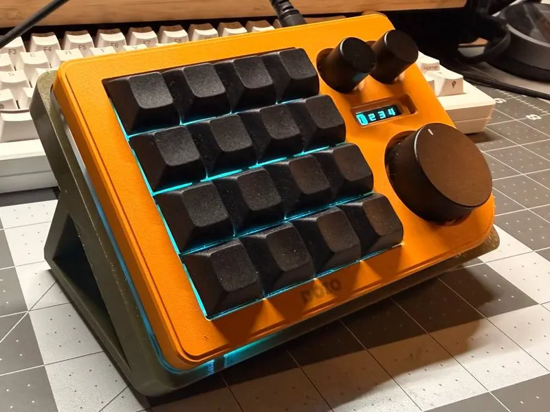 DOIO Megalodon Triple Knob Macro Pad Stand