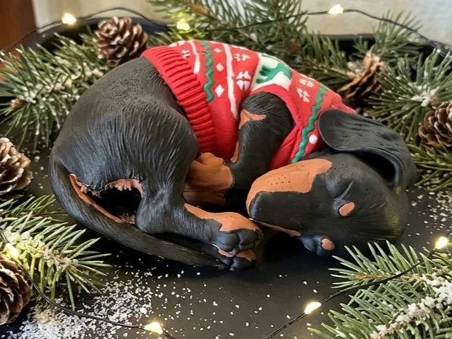 Sleeping Christmas Dachshund - Free 3D Print Model - MakerWorld