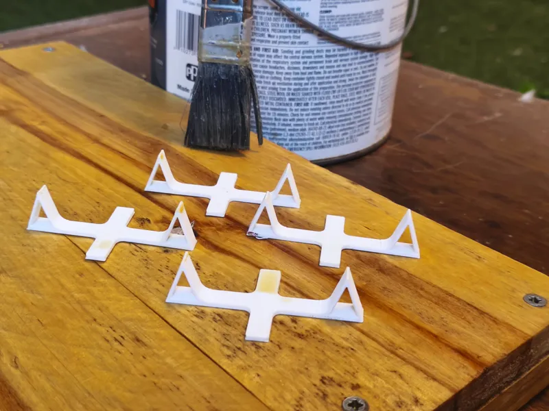 Low-Profile Paint Stands & Woodworking Risers