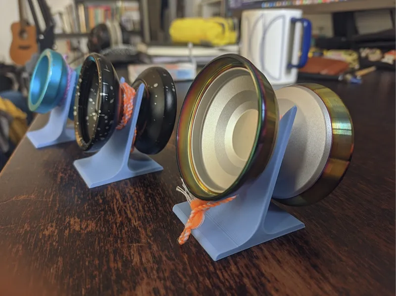 Yoyo stands