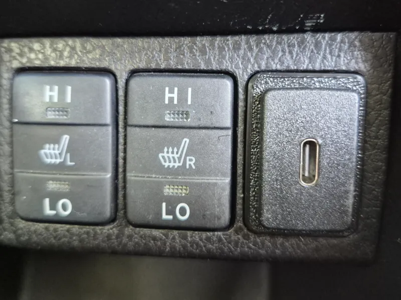 Cover Plate USB-C Adapter Toyota Corolla 2016 SE
