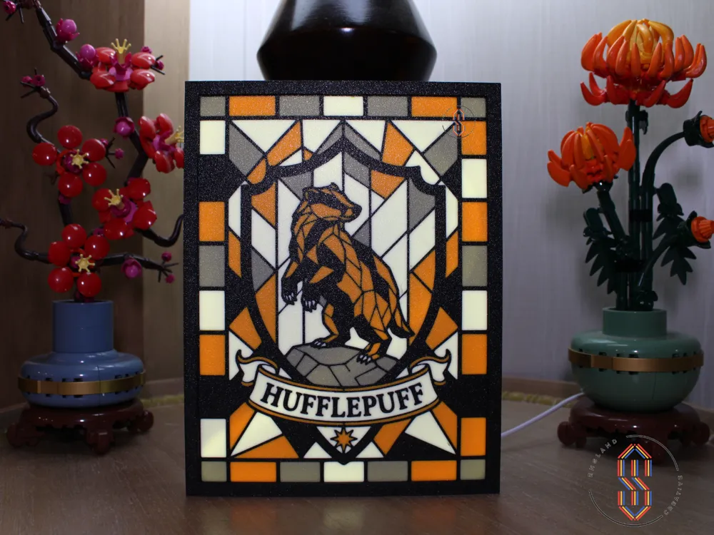 Marco decorativo: Stained Glass - Hufflepuff. Referencia del modelo original.