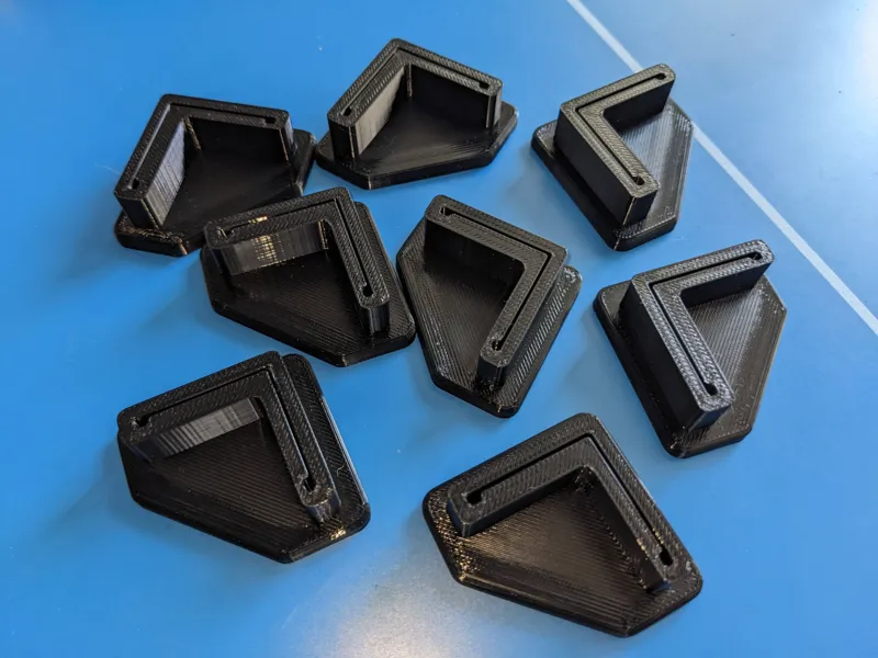 L-shaped end cap 27mm for the shelf legs