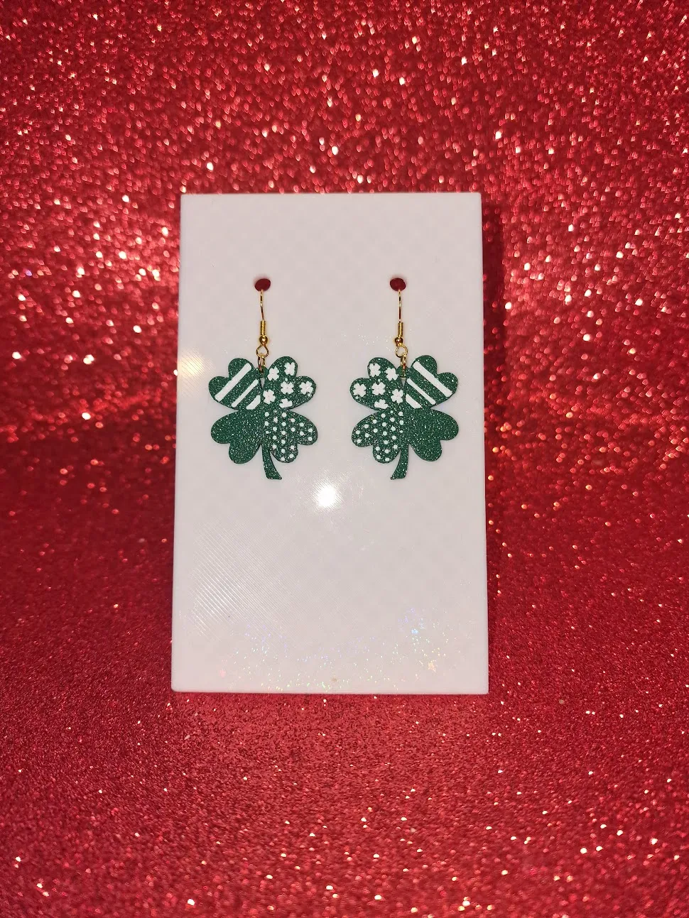 Four-leaf clover earrings view 2