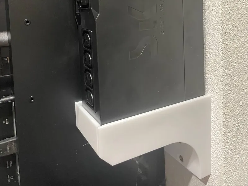 SKE USV / UPS 425VA/240W Wallmount 