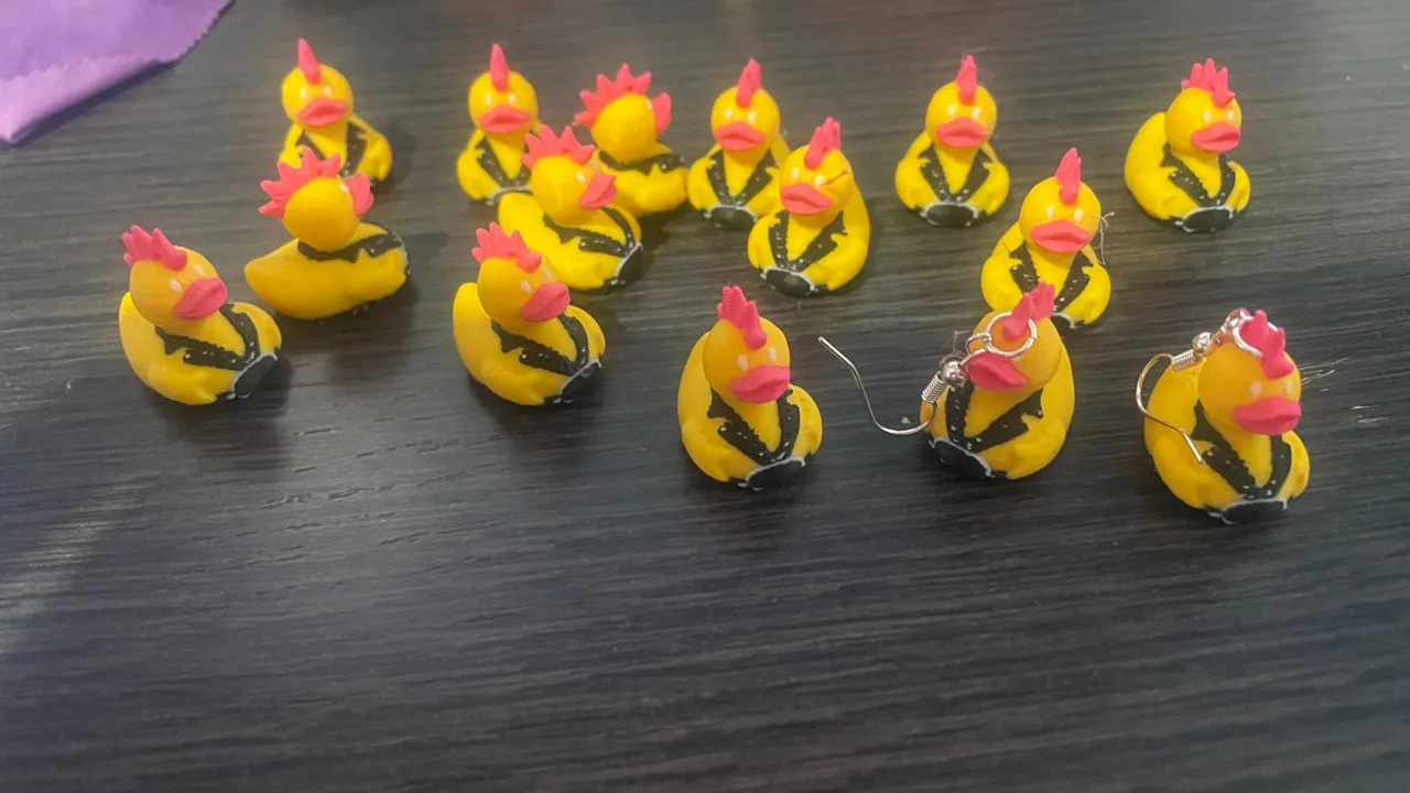 PENDIENTE PATO PUNKY view 3