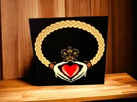 Irish Claddagh Light Box