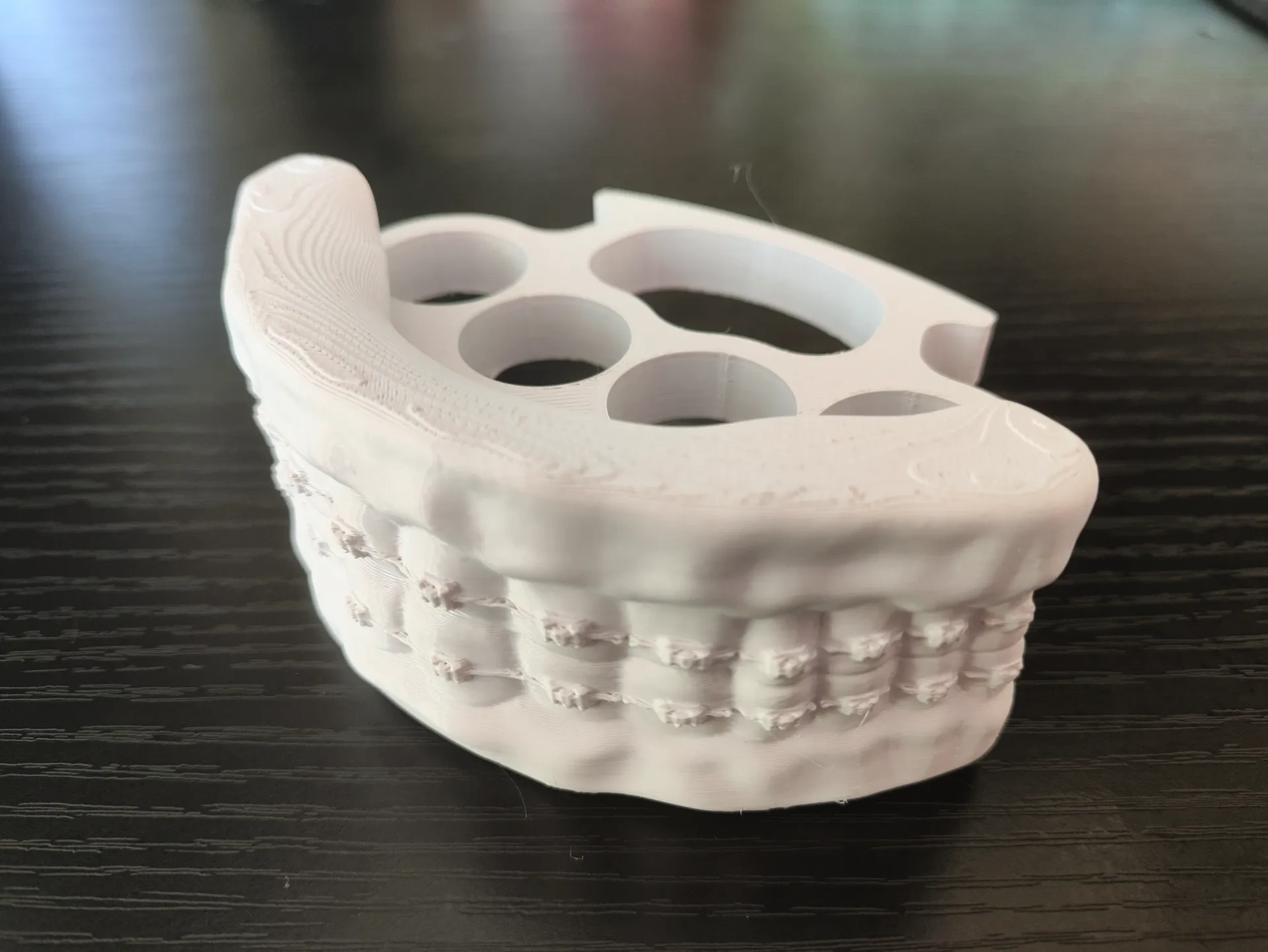 Miniatura 2 do modelo 3D 假牙指虎，钢牙指虎，整蛊搞笑玩具