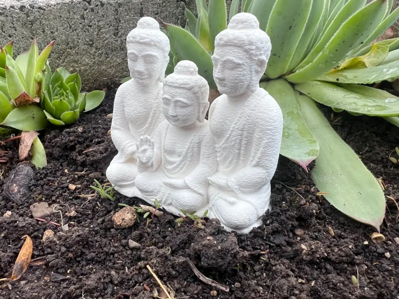 Buddha family statue