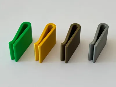 Mini Clip with Secure Retention