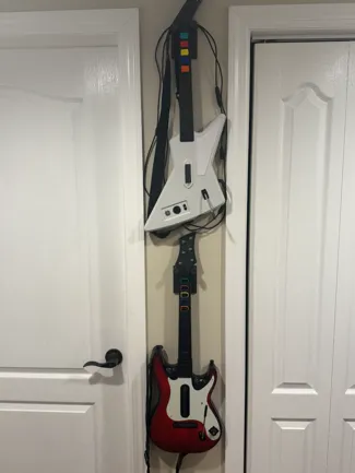 Guitar hero wall hanger