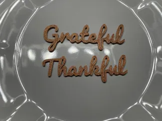 Thanksgiving plate decoration words