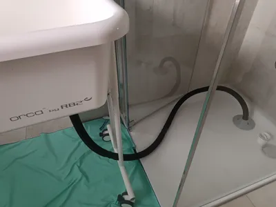 Care bath adapter R82 Orca to shower drain