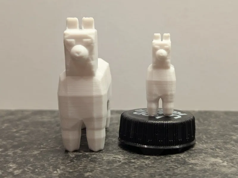 Llama from Minecraft Movie with or without keyring