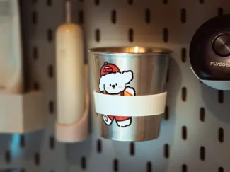 宜家洞洞板漱口水杯子架