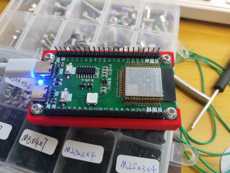 esp32-s3烧录保护绝缘外壳