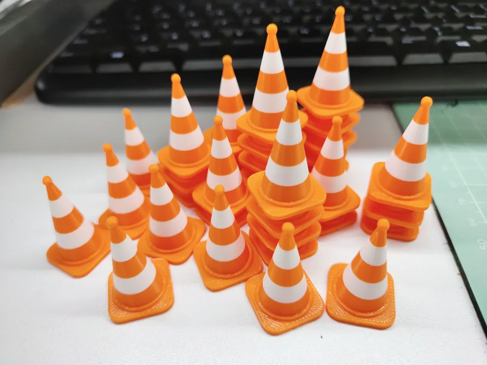 3 Sizes Traffic Cones for RC Model Cars Drifting by Dr. J. Ma MakerWorld