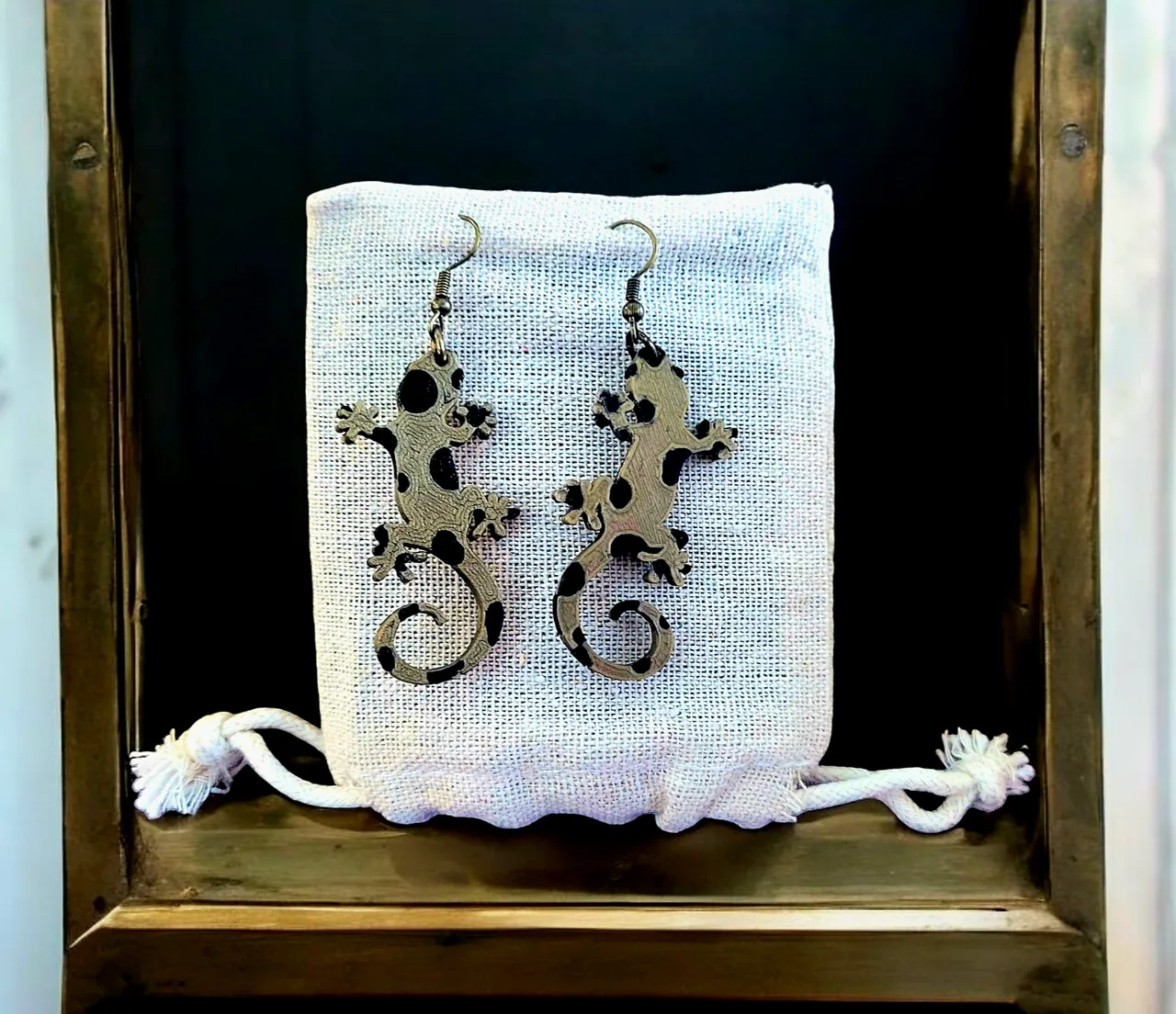 Gekko - Simple Dangle earrings view 2