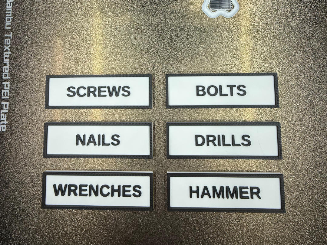Customizable Parametric Name Plates – QTY  6