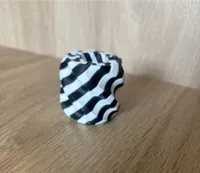 2 colors - 0.2mm layer, 2 walls, 0% infill