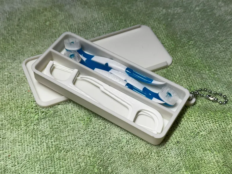 Toothbrush & Floss Slide Box Keychain