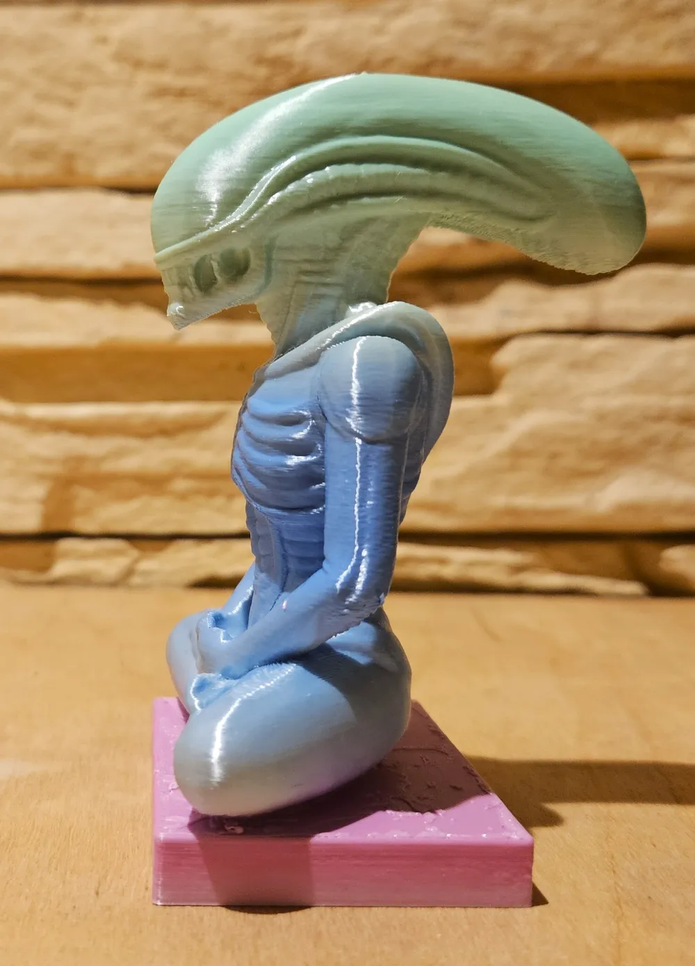 Alien Xenomorph Doing Yoga - Free 3D Print Model - MakerWorld