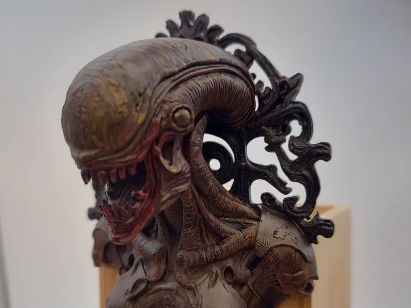 Alien  Queen 12