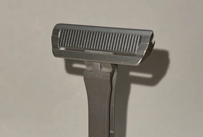 Proof Whiskey Razor Upright Stand