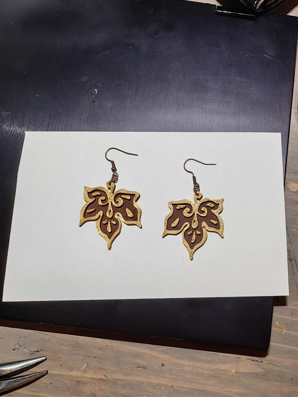 Earrings - Leaf view 3