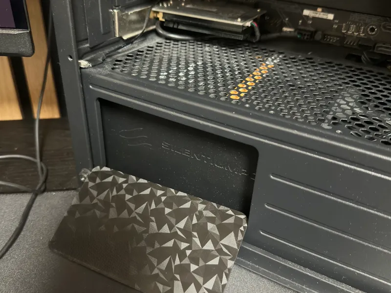 PC Silentum Be Quiet Cover base