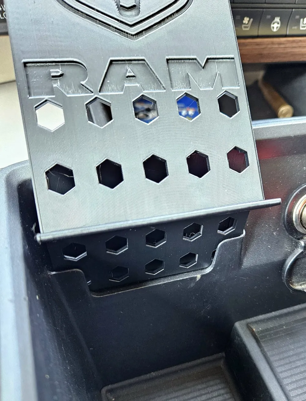 Ram Collection Stand Dodge RAM phone stand by higheaven MakerWorld: Download Free 3D Models