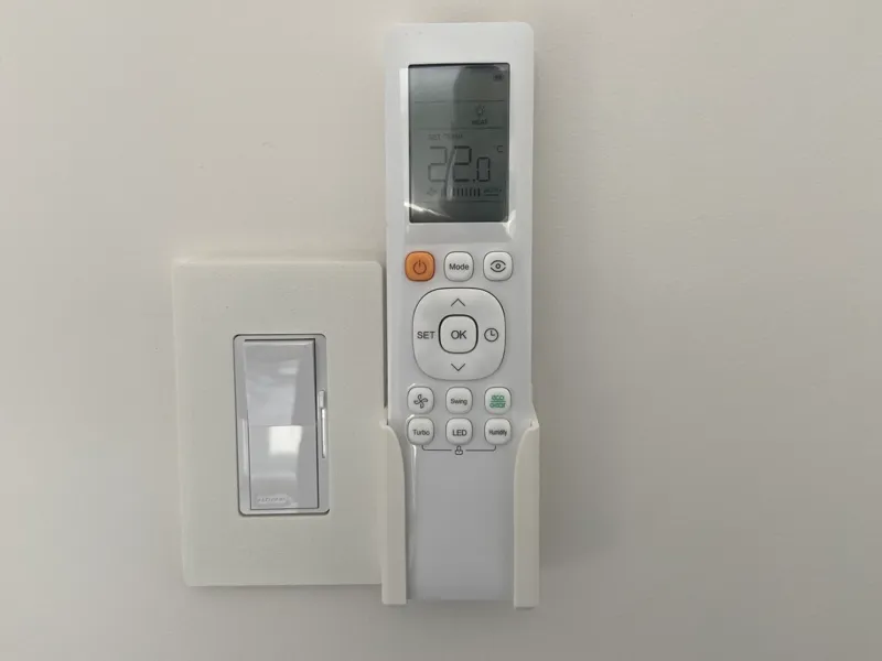 Single switch/outlet cover with AC remote support