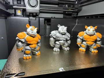 Letrero o emblema decorativo: Flexi Mini Monsters: Rhino — vista de referencia 3