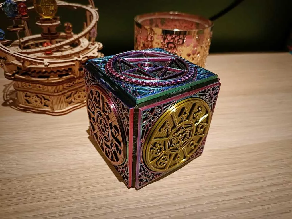 Alchemist's Cube - Puzzle Combination Box view 3