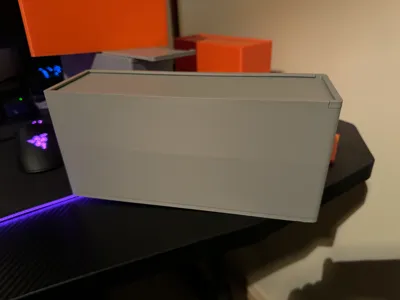 Larger storage box - stackable no pins