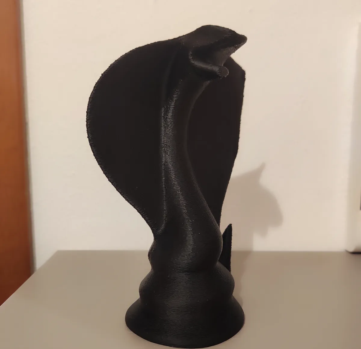 Sculpture cobra royal