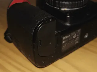 Nikon D90 battery door/cover