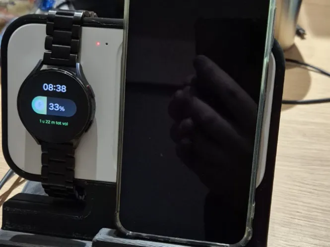 Samsung Duo Qi Pad Stand + Earbuds Add‑On (Remix)
