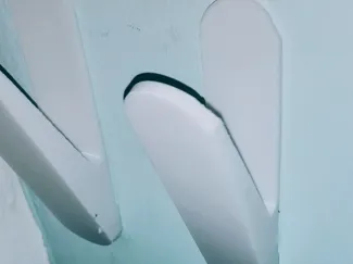 Command strip mountable shoe hook