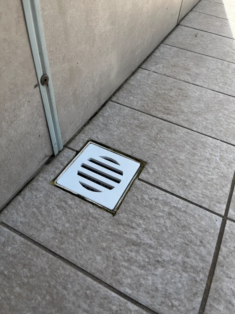 Drain cover water