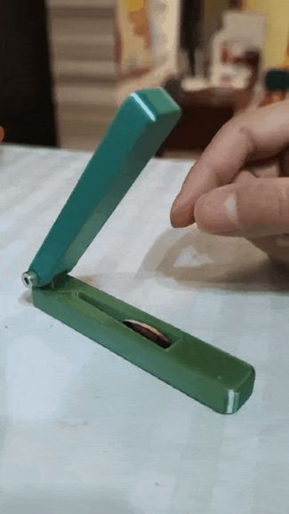 儿童手动瓜子剥壳器
