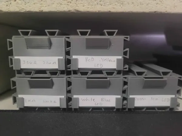 Tiroirs modulaires à emboîter