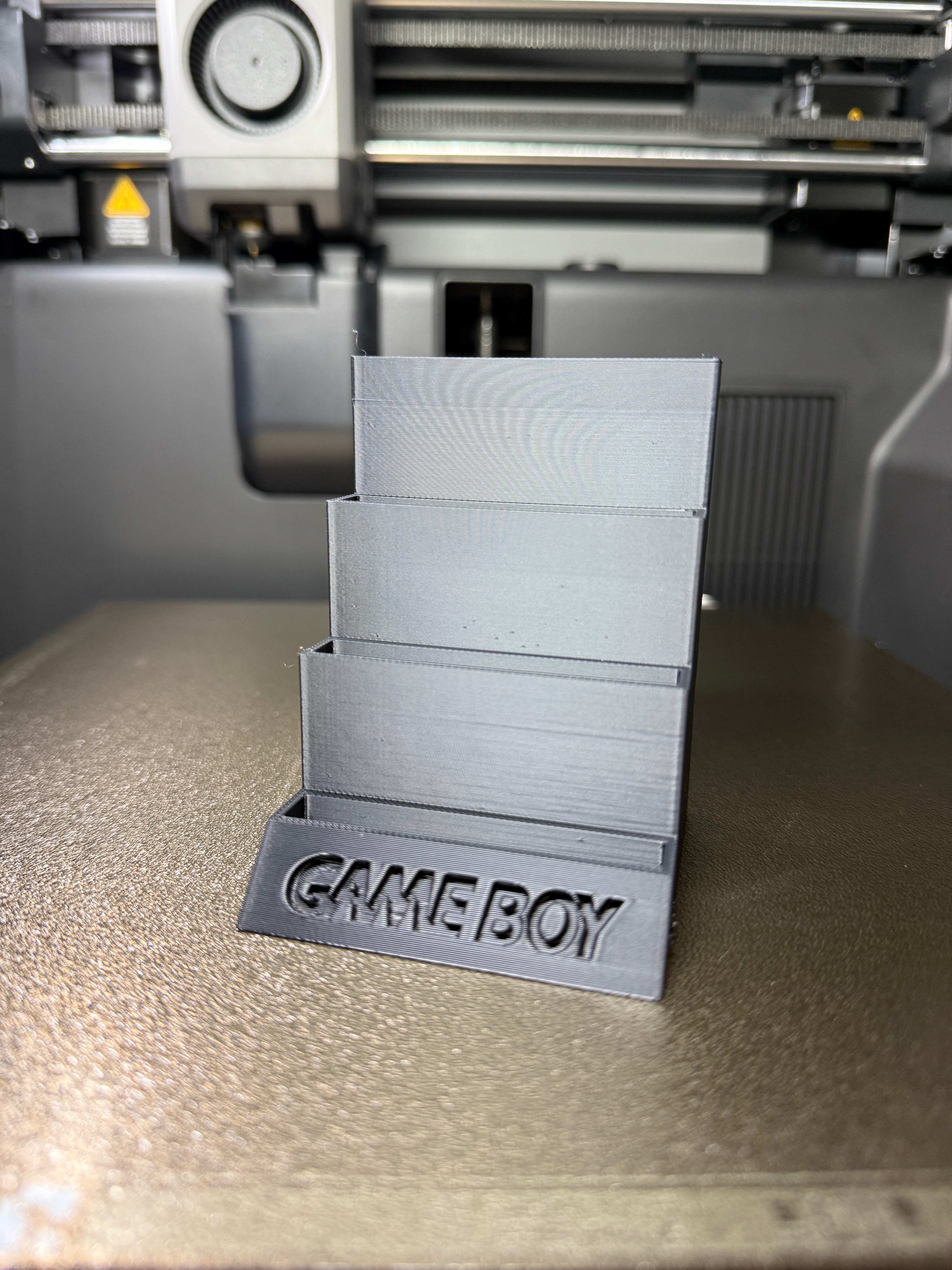 Miniatura 2 do modelo 3D Modular Gameboy Game Shelf