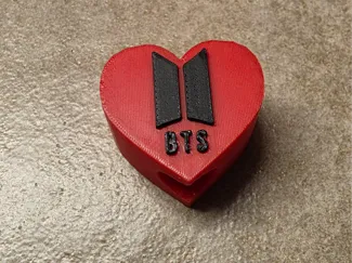 BTS heart shaped straw decoration