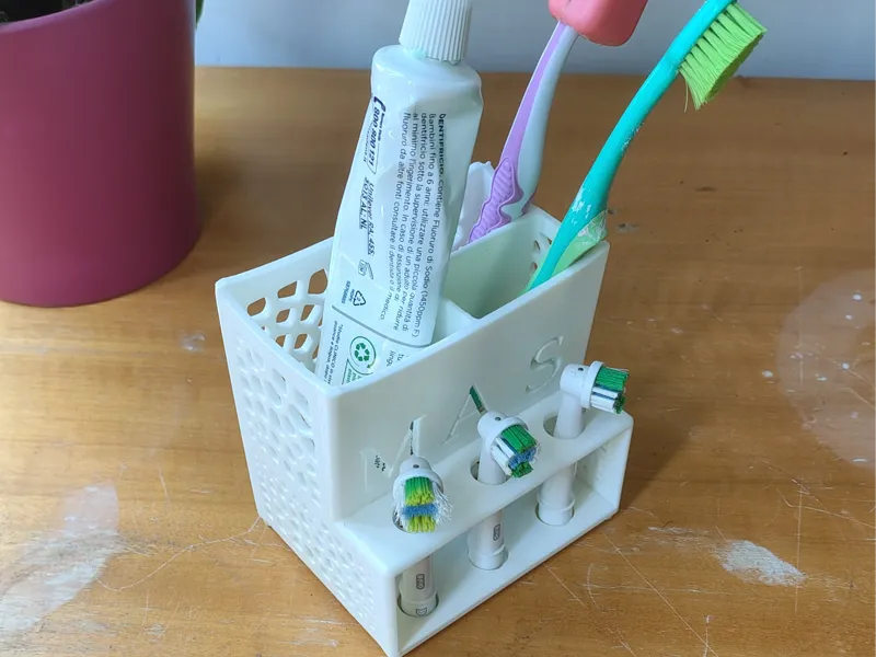 Voronoi Toothbrush & Toothpaste Holder