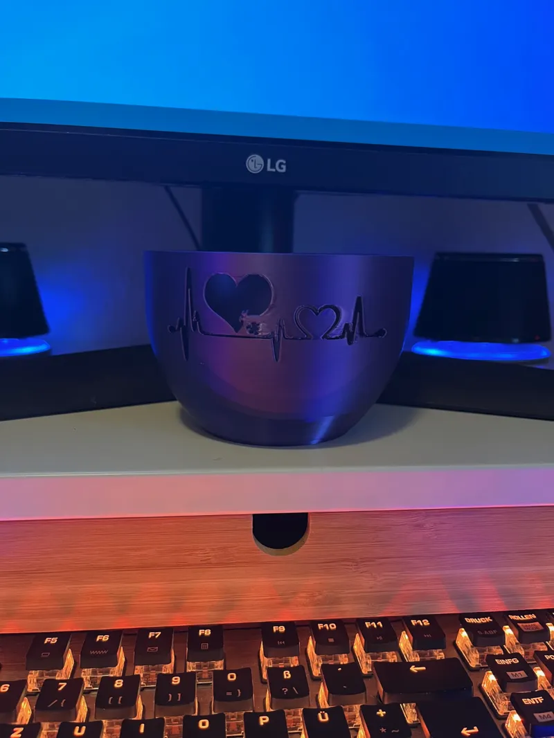 Plant pot heartbeat 