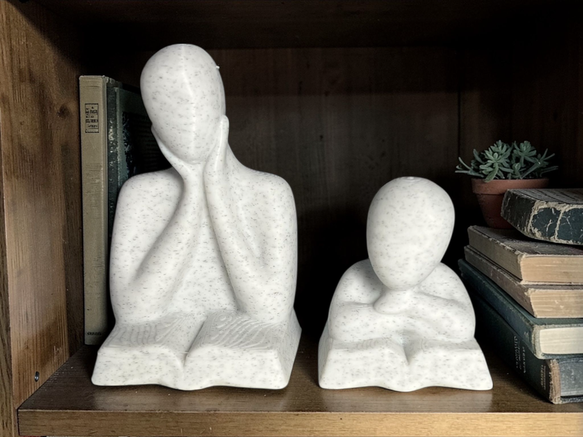 Miniatura 1 do modelo 3D The Thinker Bookends