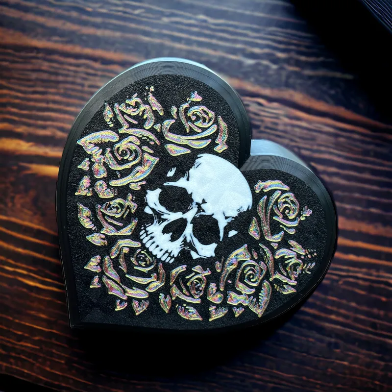 Skull Heart Box with Tight-fitting Lid